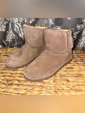BearPaw Short Suede Shearling Boots - Brown